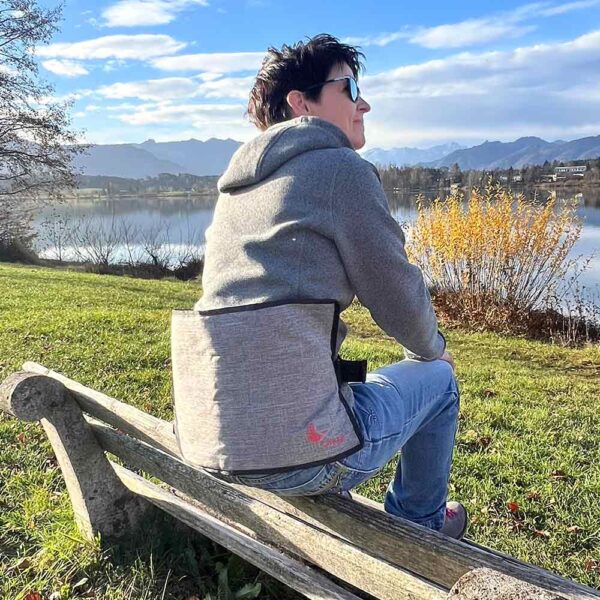 Heat Pad von Outchair als warme Sitzunterlage oder Nierengurt