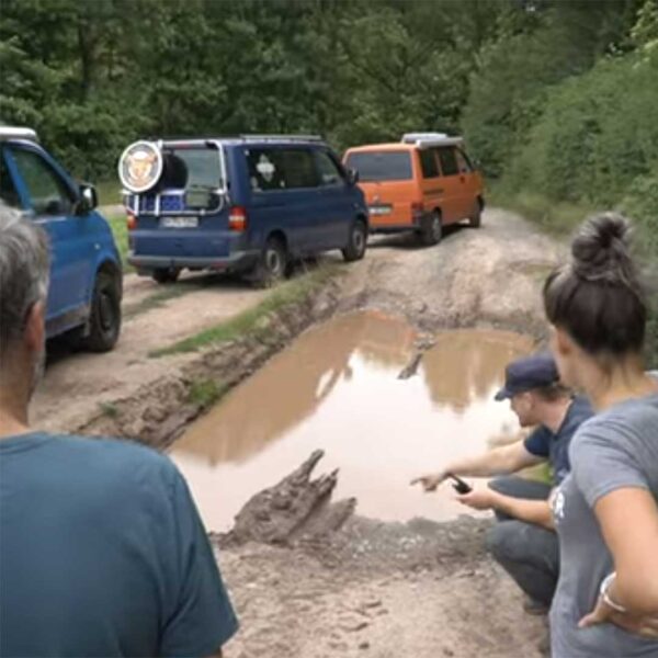 Der BusBastler Offroad Workshop Van Kastenwagen