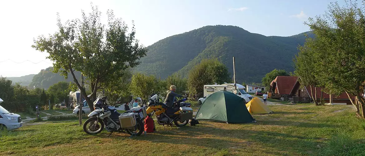 Campingplatz Ananas Rumänien Wohnmobil Van