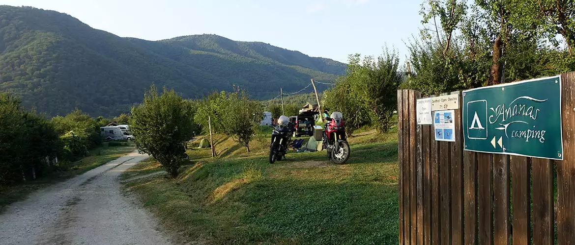 Campingplatz Ananas Rumänien Wohnmobil Van