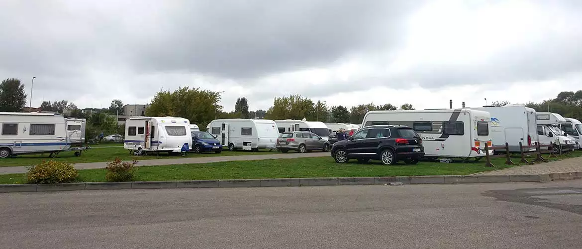 Campingplatz Riga Wohnmobil Van