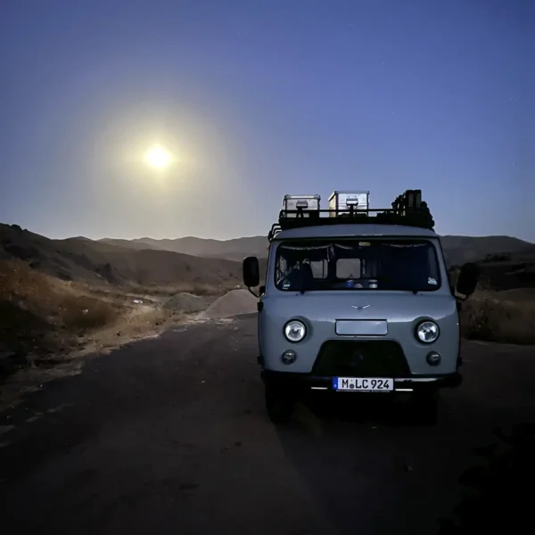 Alleine reisen mit Van im Iran Alleinreisen Blog