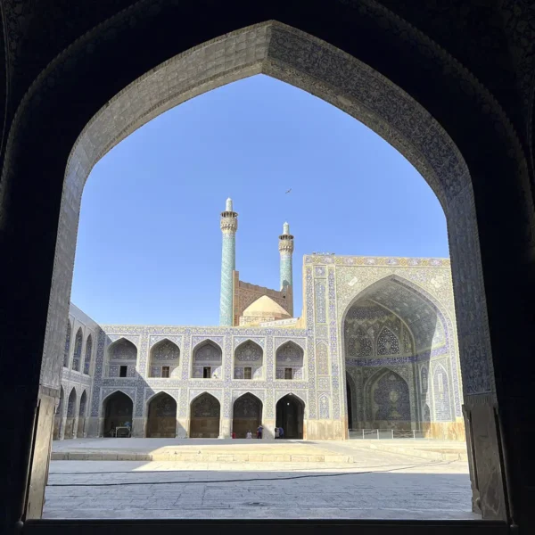 Alleine reisen mit Van im Iran im Alleinreisen Blog