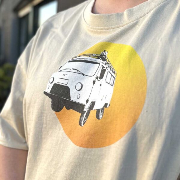 UAZ Buchanka Motiv für Hoodie, Shirt, Campingshirt, Tasse und RoadtripLove Merchandising als Geschenk für Camper