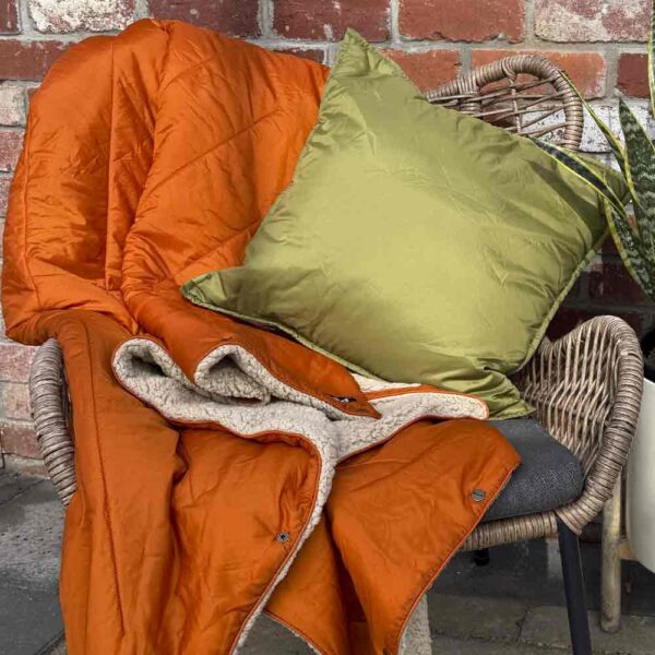 Wendbare Kissenhülle mit Teddyfell – Bild 2